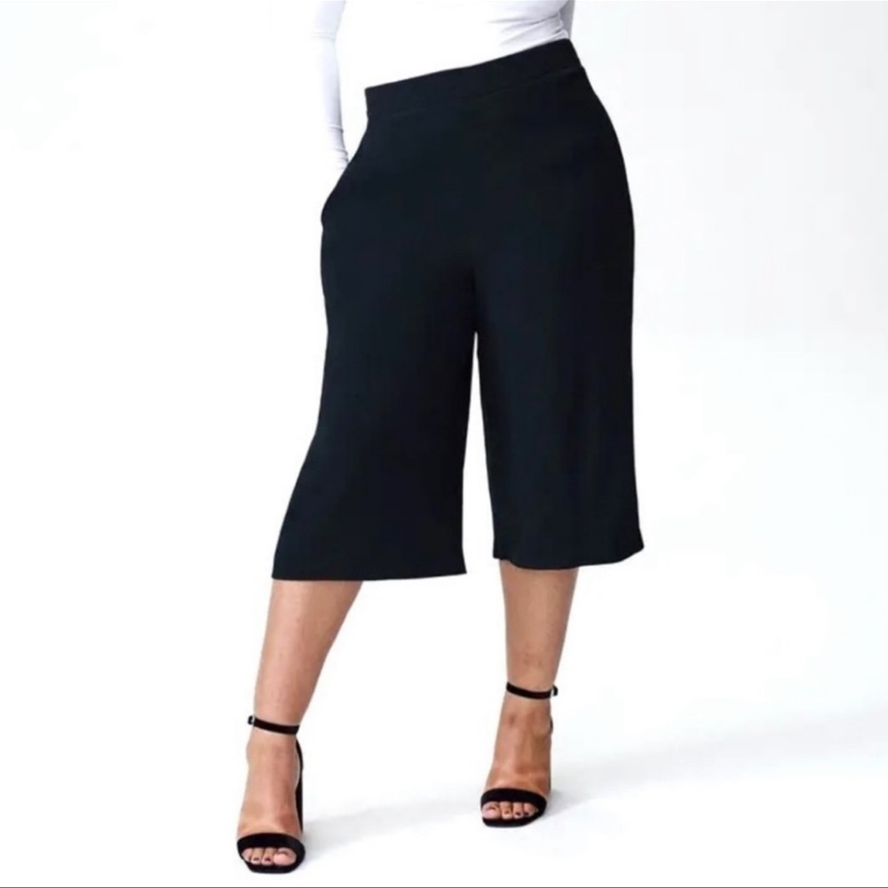 Universal Standard Elvo Culottes Black NWOT